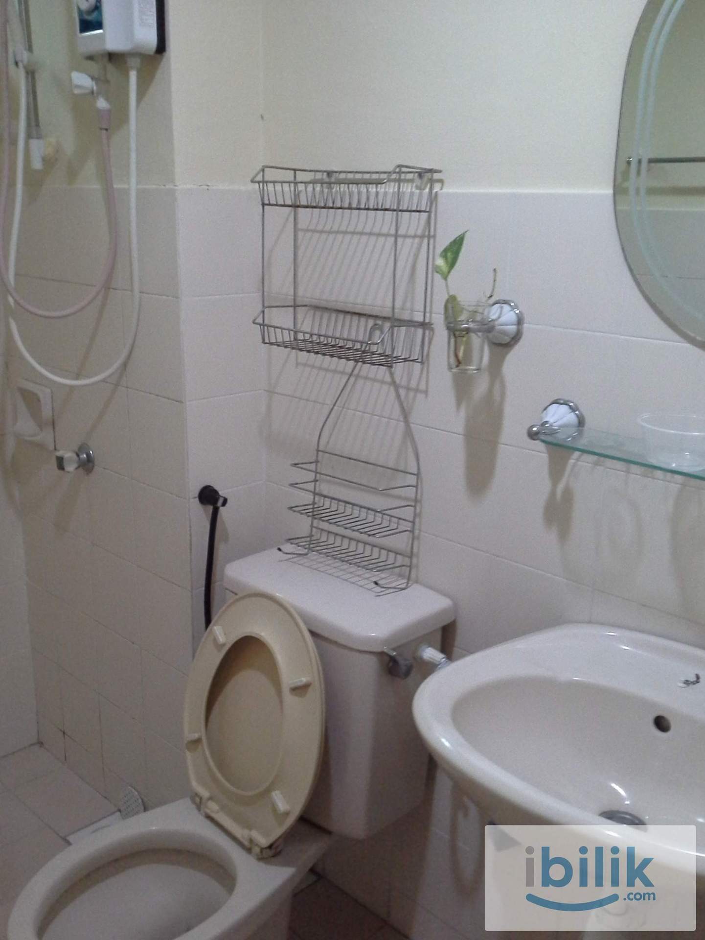 Master Room for RENT in Cyberjaya (Near IBM,HSBC,DHL,Fujitsu,Lim Kok Wing, MMU) - Image 2