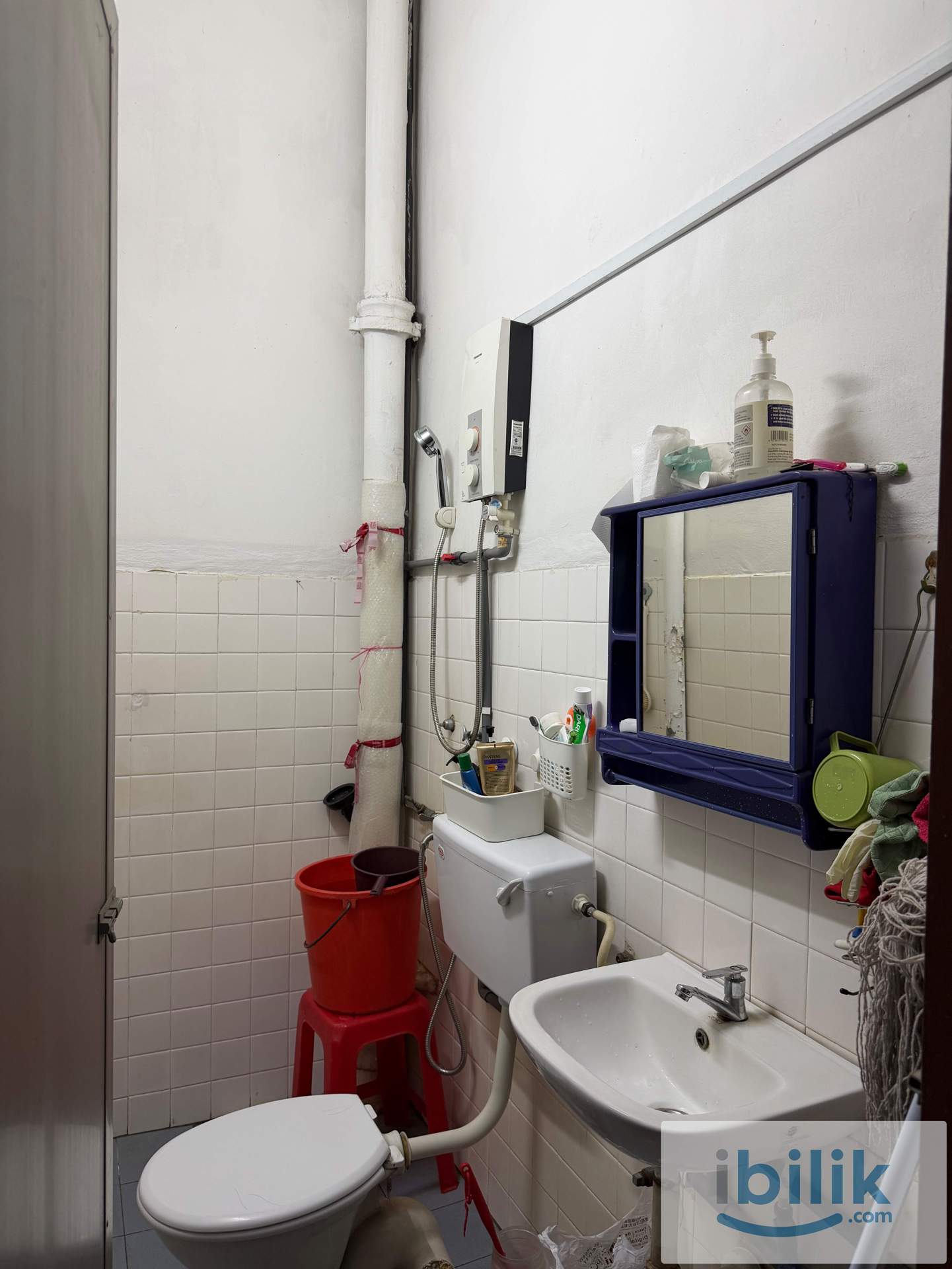 Middle Room - Image 3