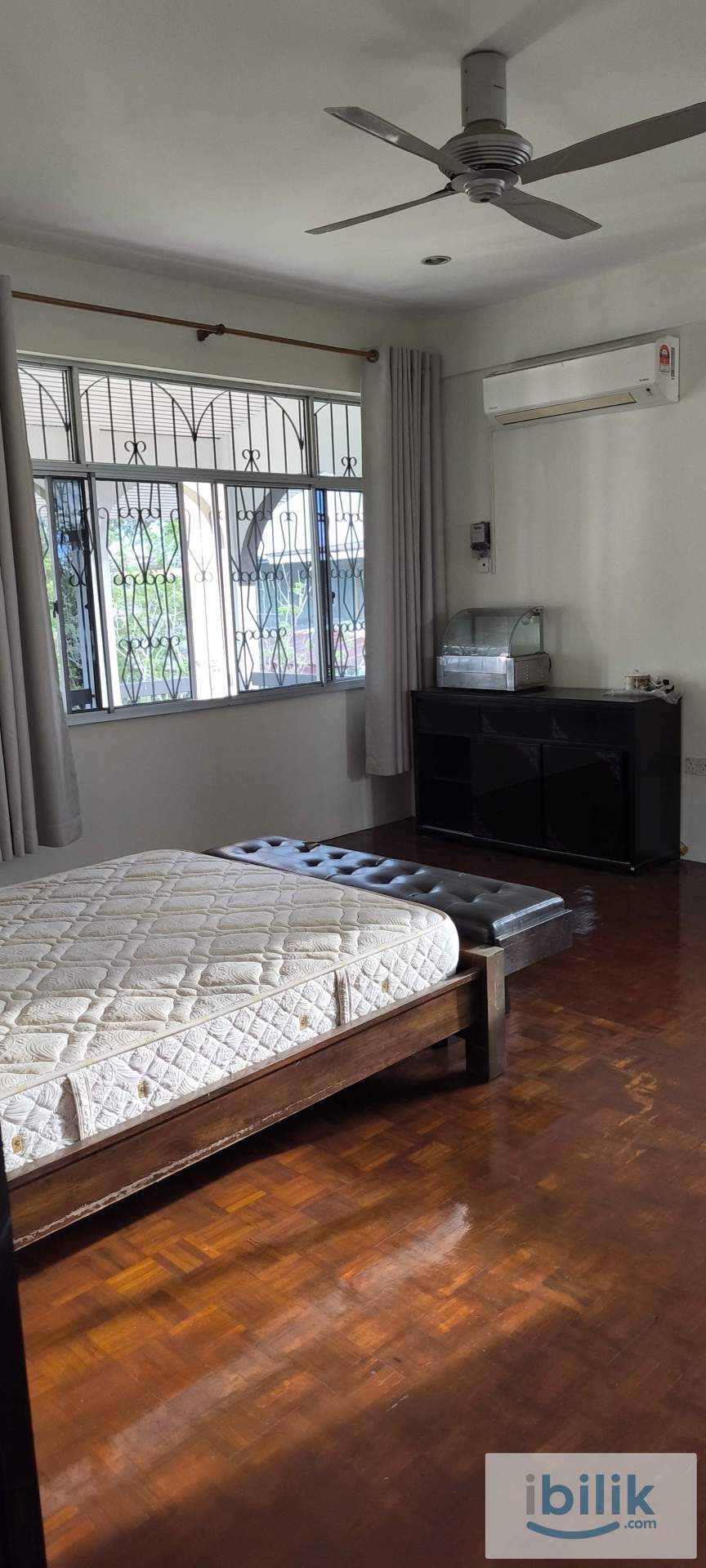 newly renovated fully furnished rooms in big bungalow near SGH & Aeon Mall in a quiet neighbourhood - Image 3