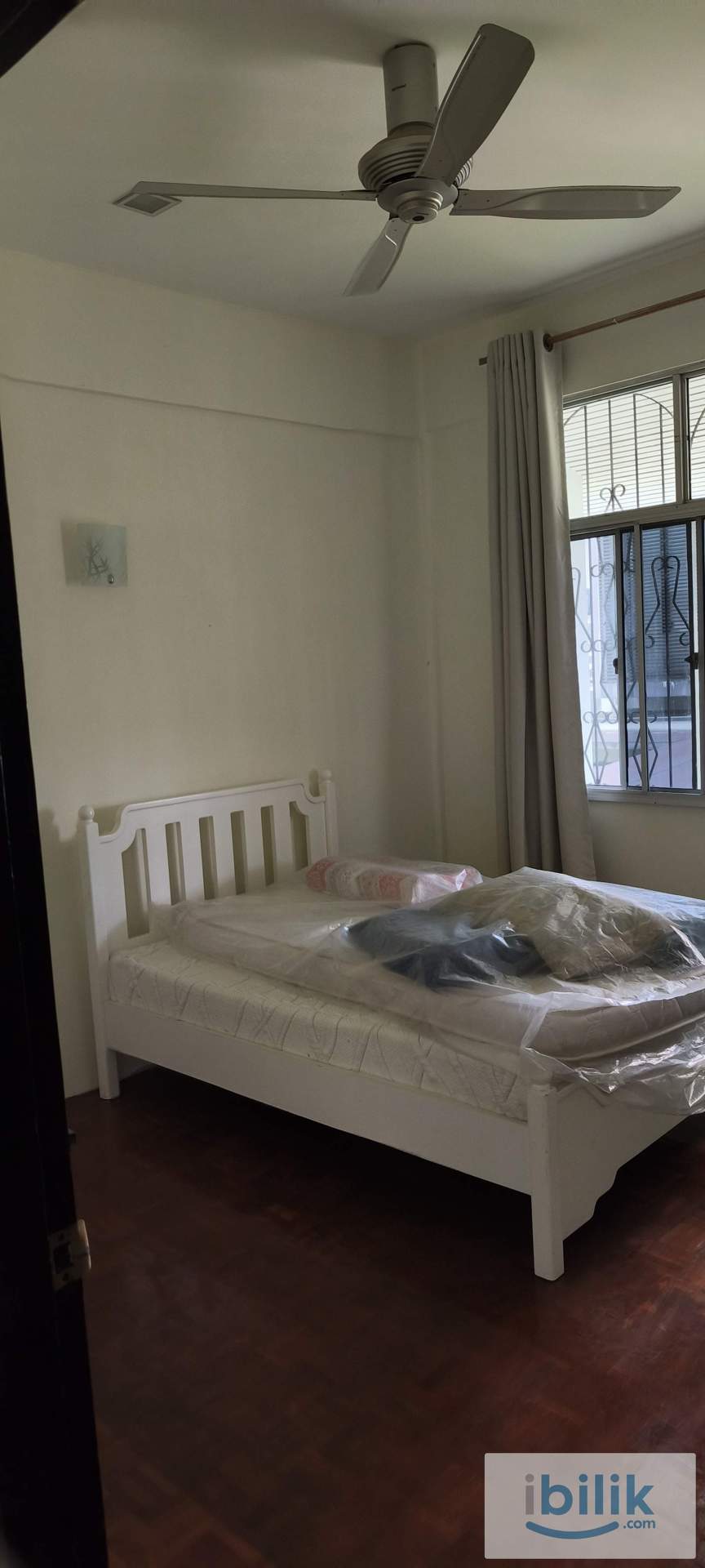 newly renovated fully furnished rooms in big bungalow near SGH & Aeon Mall in a quiet neighbourhood - Image 6