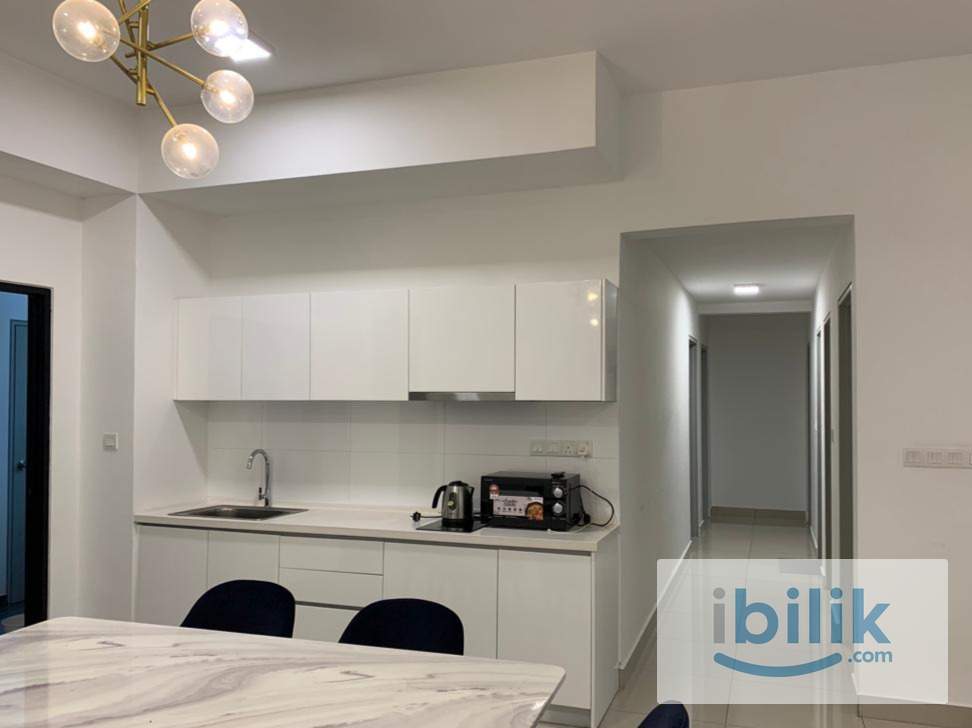 Room(Utilities&wifi)High Floor@Glomac Centro - Image 1
