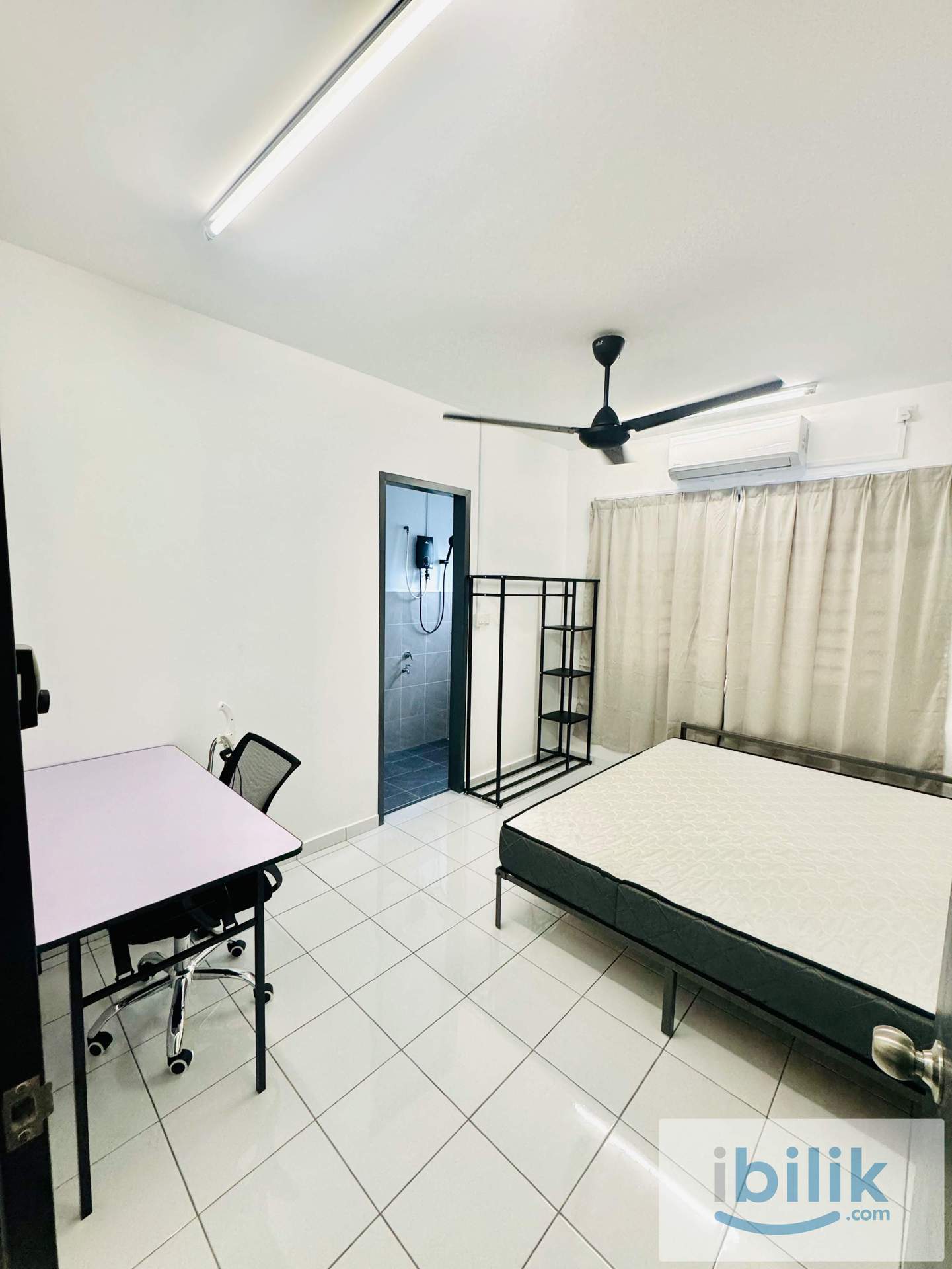 BUKIT JALIL LANDED FEMALE UNIT MASTER ROOM FOR RENT - Image 1