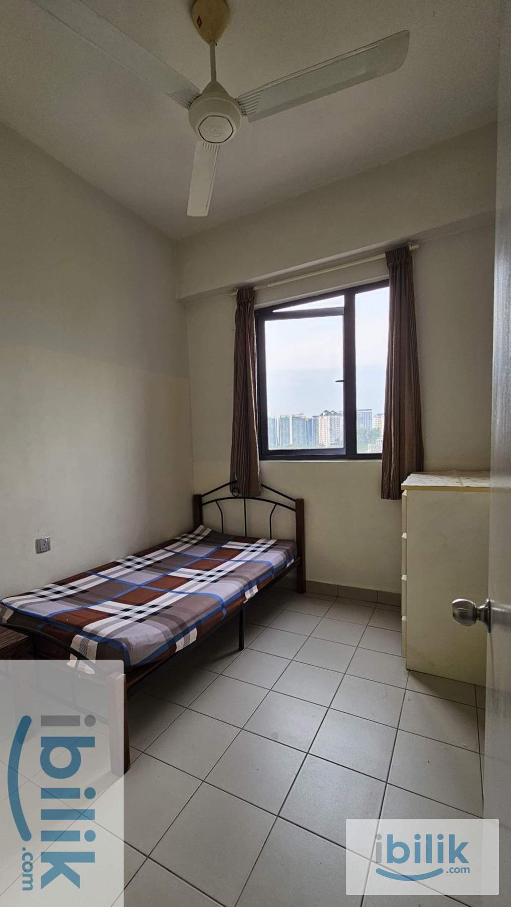 Single room with Private Bathroom (Female) - Image 1