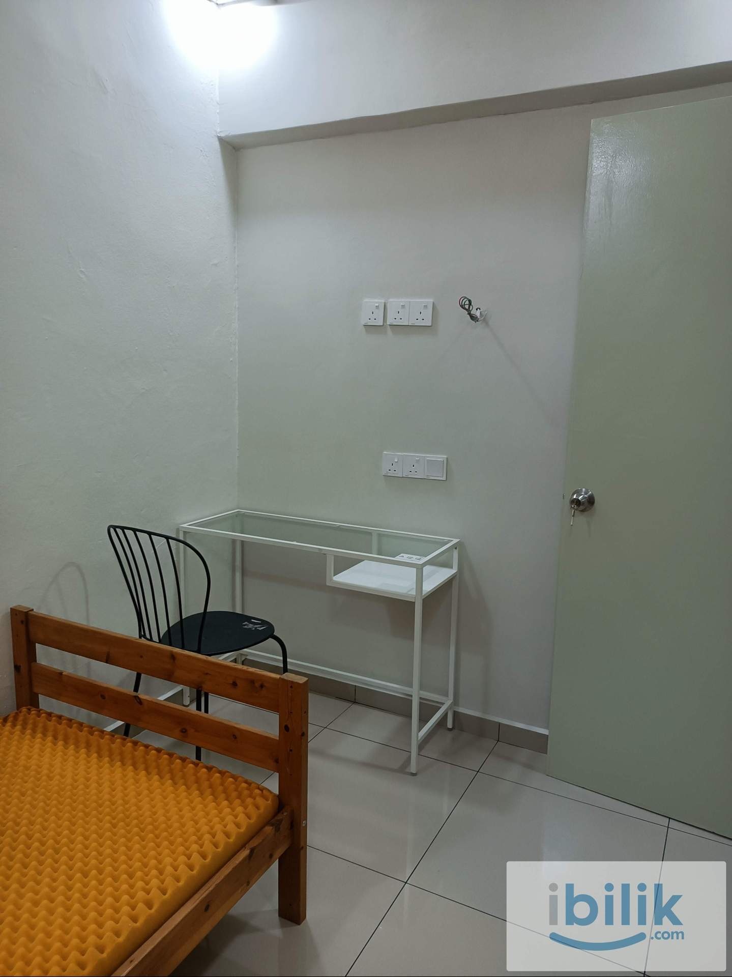 Walk up Shop Apartment Master Room at Pandan Perdana - Image 2
