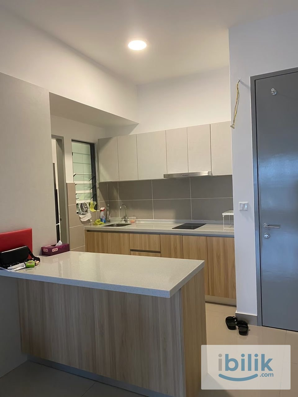 fully furnished middle room at KL M centura (only Ladies) - Image 4