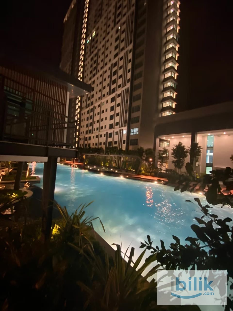 fully furnished middle room at KL M centura (only Ladies) - Image 3