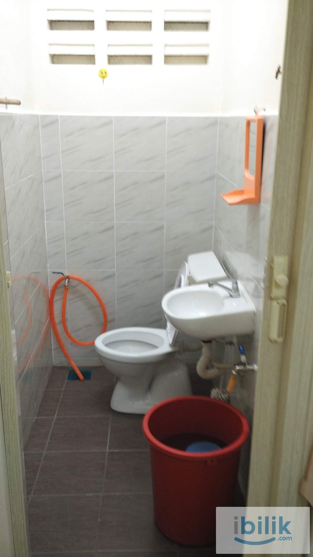Fully Furnished Master Room with private Bathroom for RENT at Jalan Haji Ahmad, Kuantan !! - Image 6