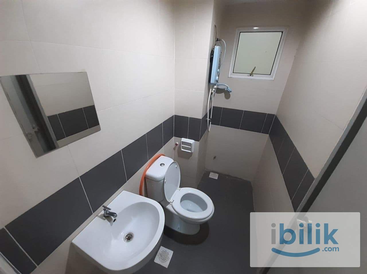 [LRT Cheras] Single Room, Attached Bath, Female Unit, Seri Puteri Condo, Super Location - Image 3