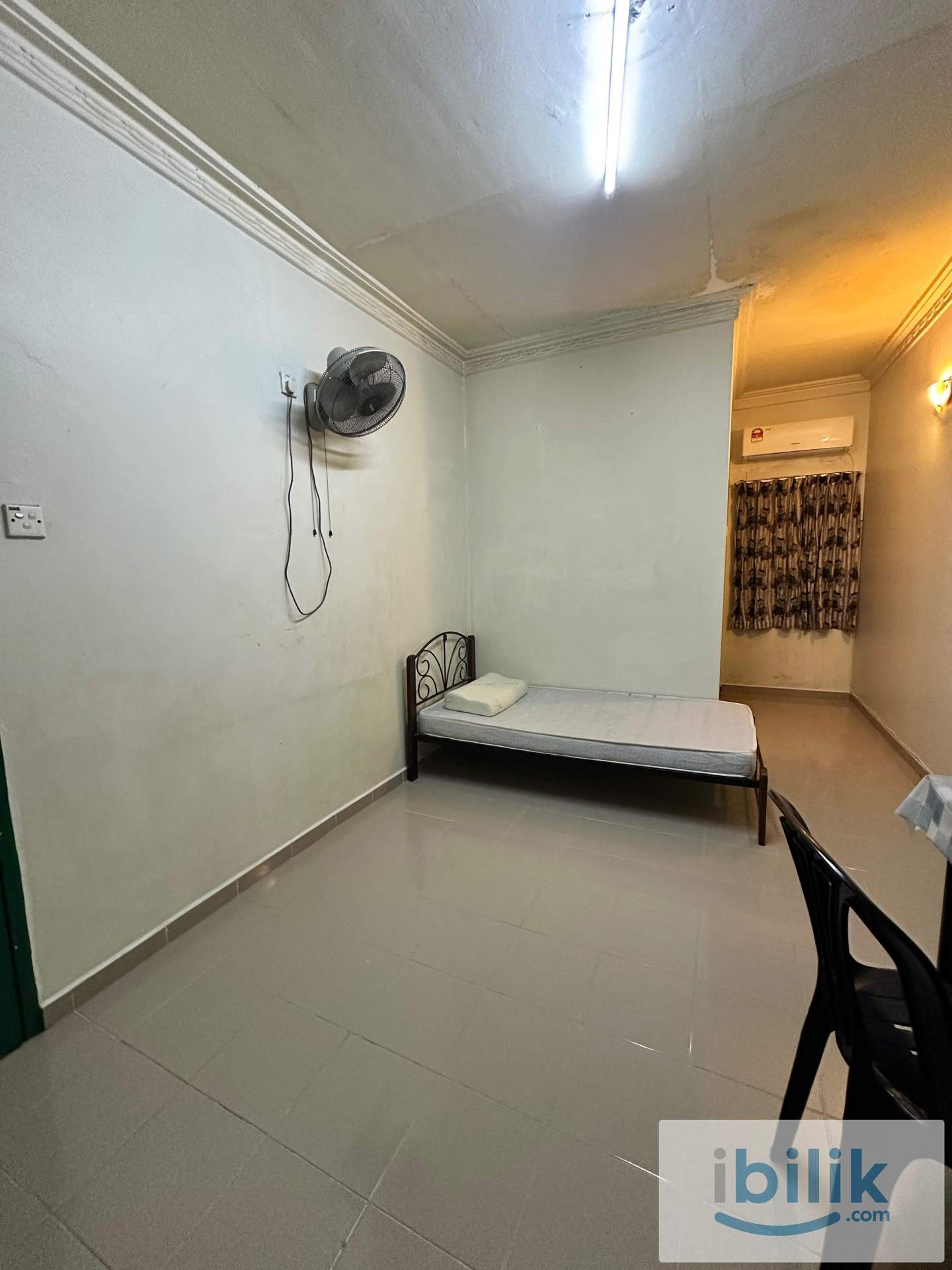 Room to let Teacher/International School Lecturer - Image 5