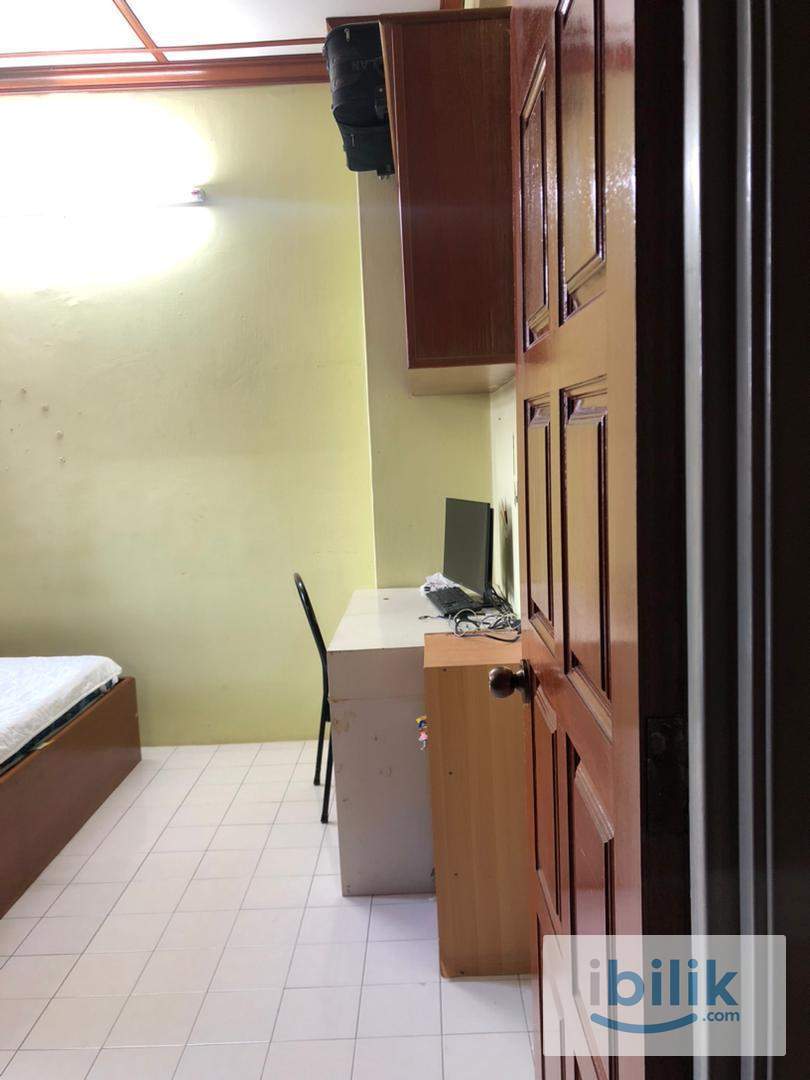 Fully furnished Middle Room for Female  - Image 4