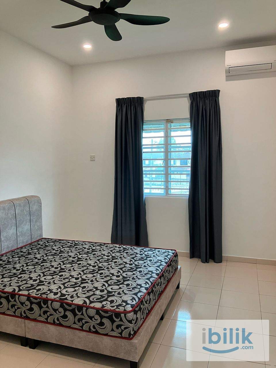 Fully Furnish middle room (utilities included) with attach private bathroom in Ipoh Garden (Bercham / Tambun) - Image 3