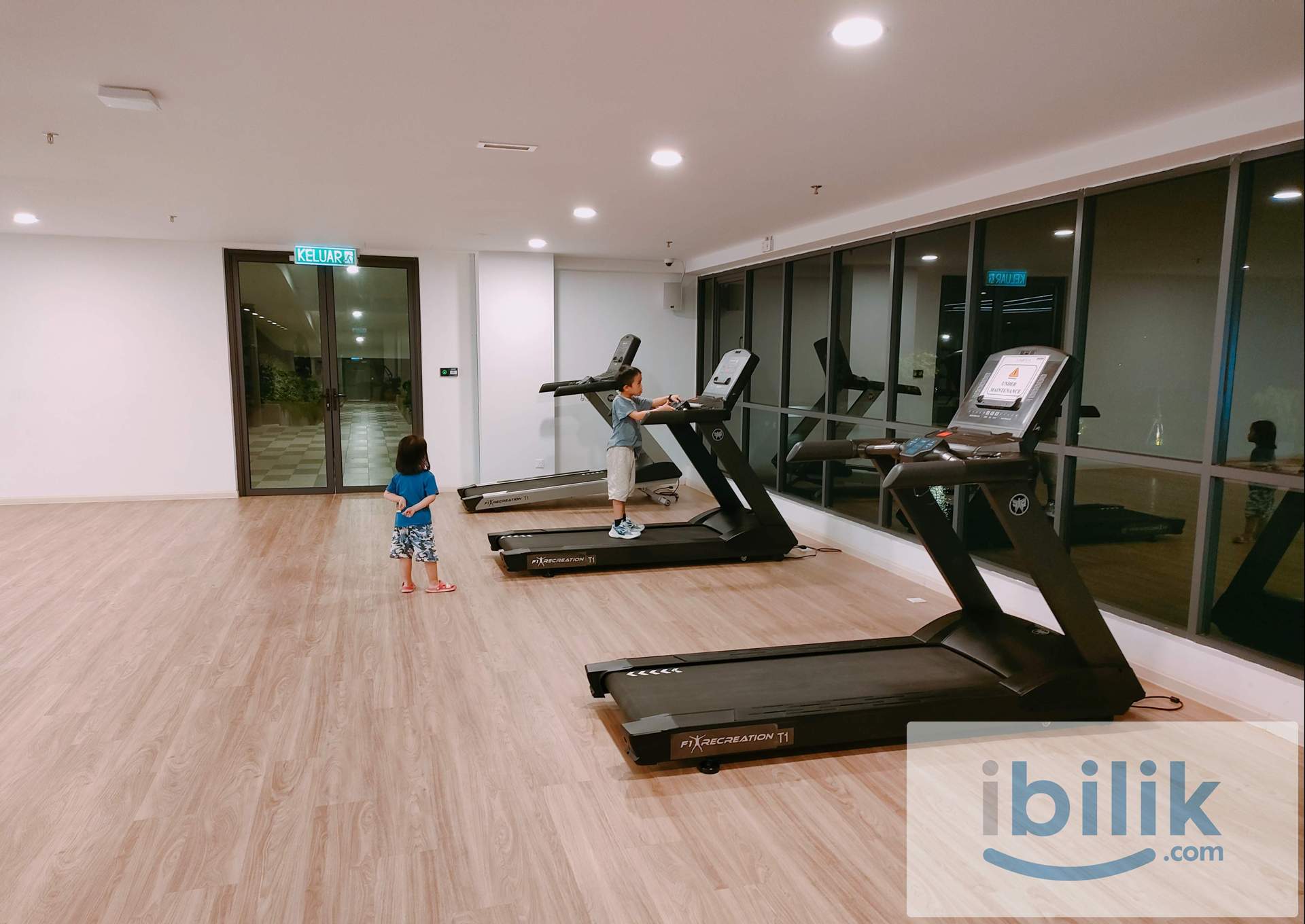 Master Room at Batu Kawan, Private bathroom, Balcony. - Image 8
