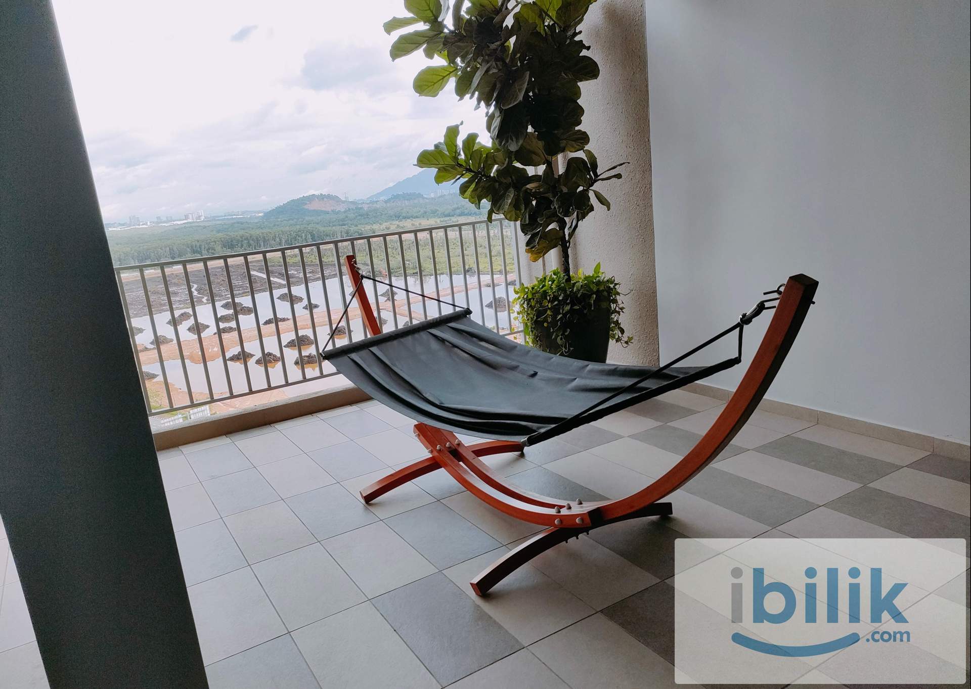 Master Room at Batu Kawan, Private bathroom, Balcony. - Image 9