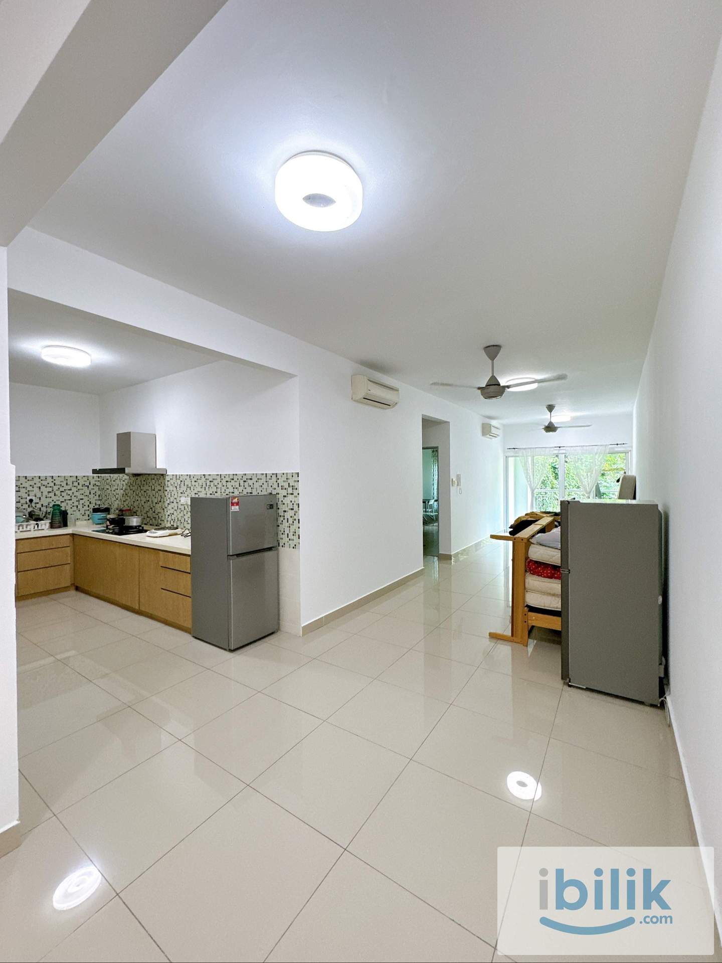 Fully Furnished Middle Room - Image 3