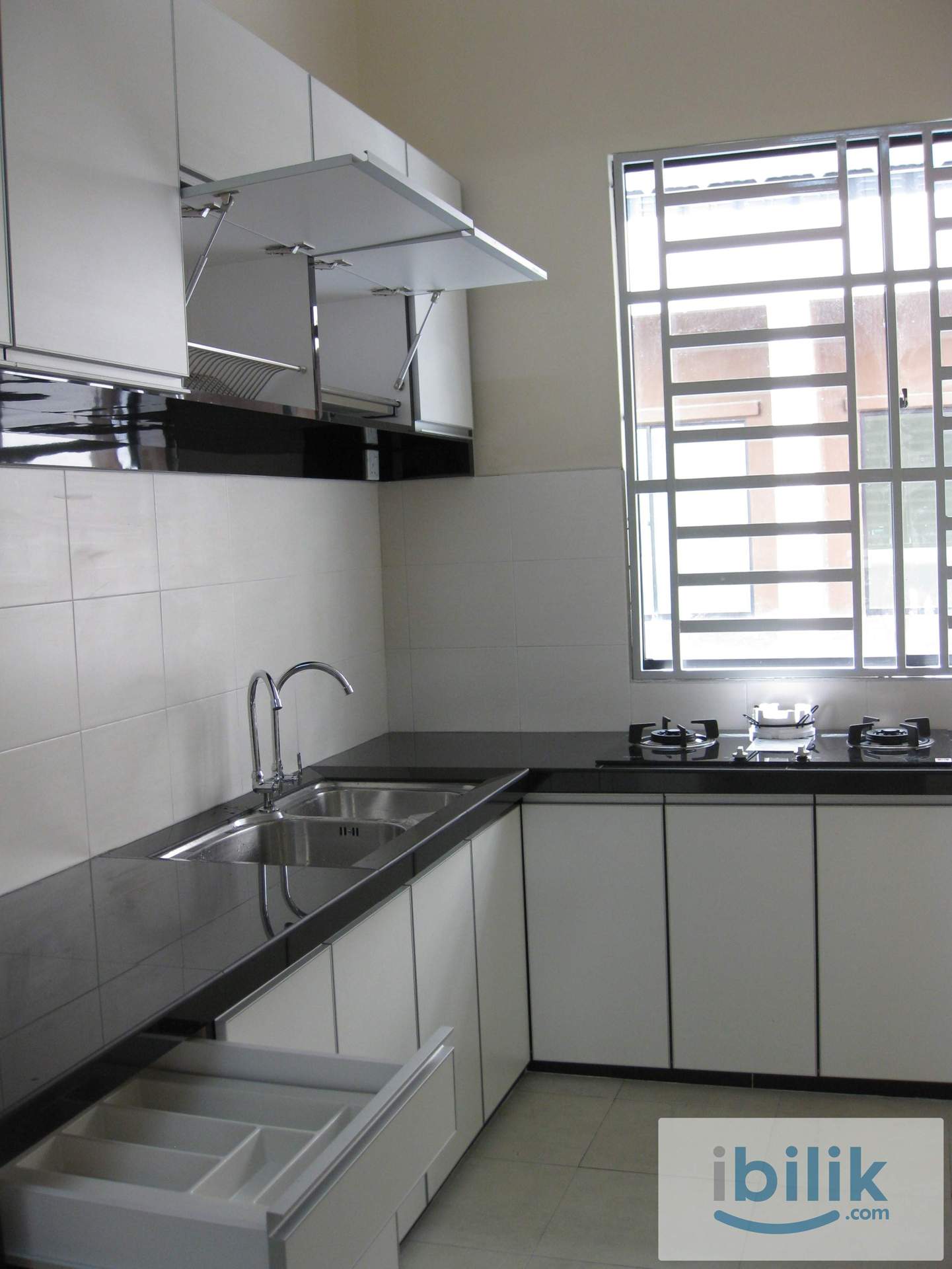 Master Bedroom Juru Heights, Autocity Gated&Guarded Fully Furnished - Image 5
