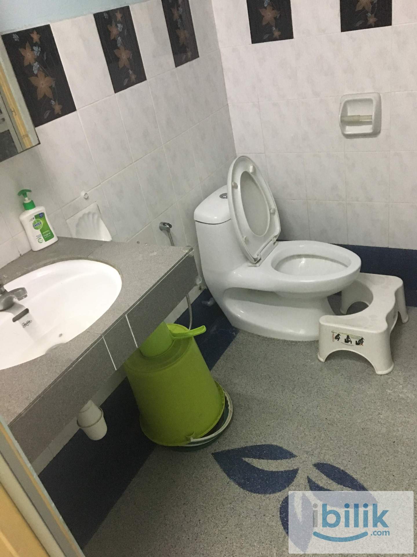 Middle room(shared room) - Image 10