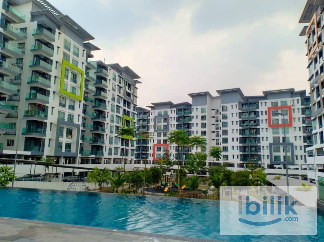 Fully Furnished Master Room with Private Bathroom - Male Apartment - Image 4