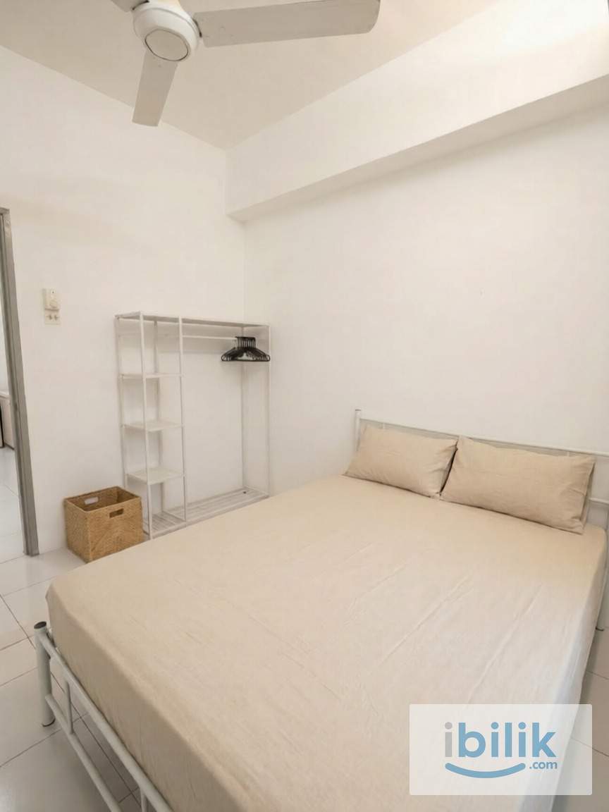 Female only Apartment - Fully Furnished Middle Room with Shared Bathroom - Image 3