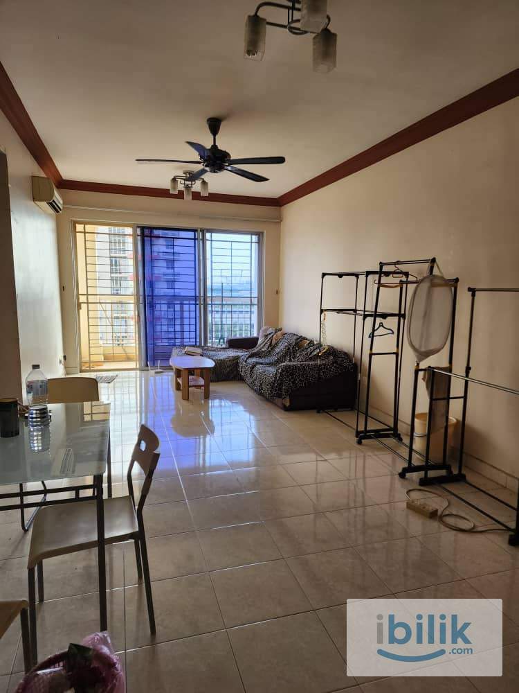 Small Room to Let - Image 1