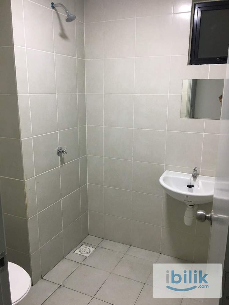 Furnished Single Room @ Suria Rafflesia Apt, Setia Alam - Image 1