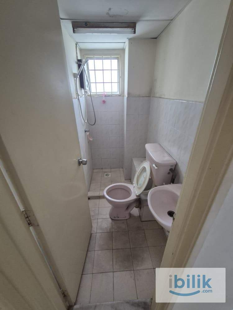 Medium Room For Rent @ Danau Idaman, Taman Desa - Image 3