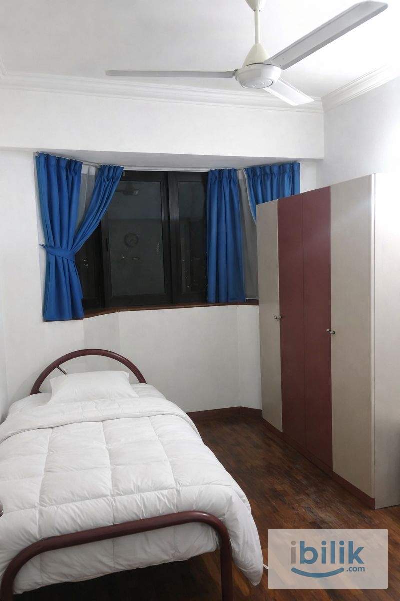 Female middle room newly renovated beside Pwtc LRT  - Image 1