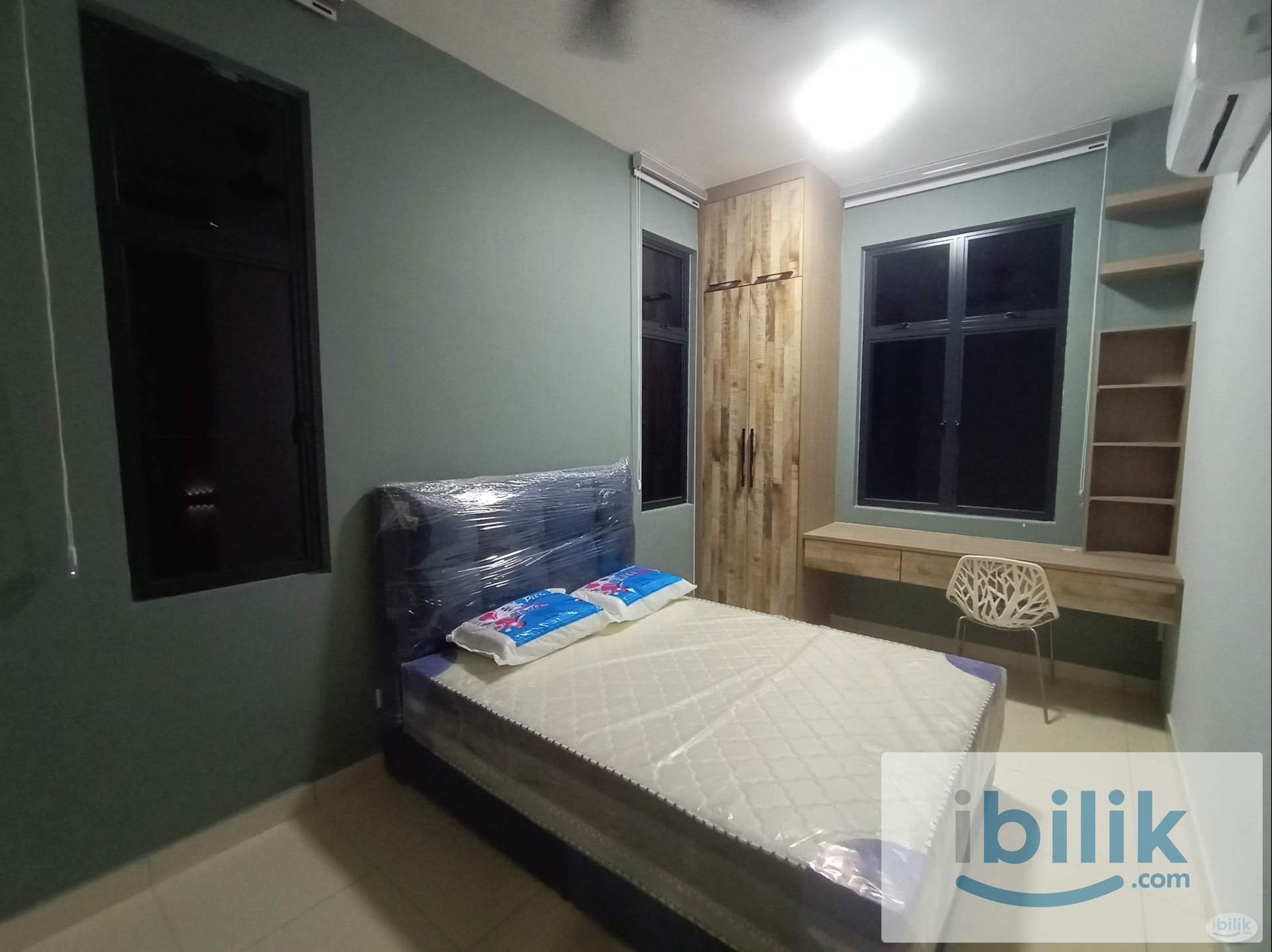 Middle nice big room Sungai Udang (wifi+utilities included) - Image 2