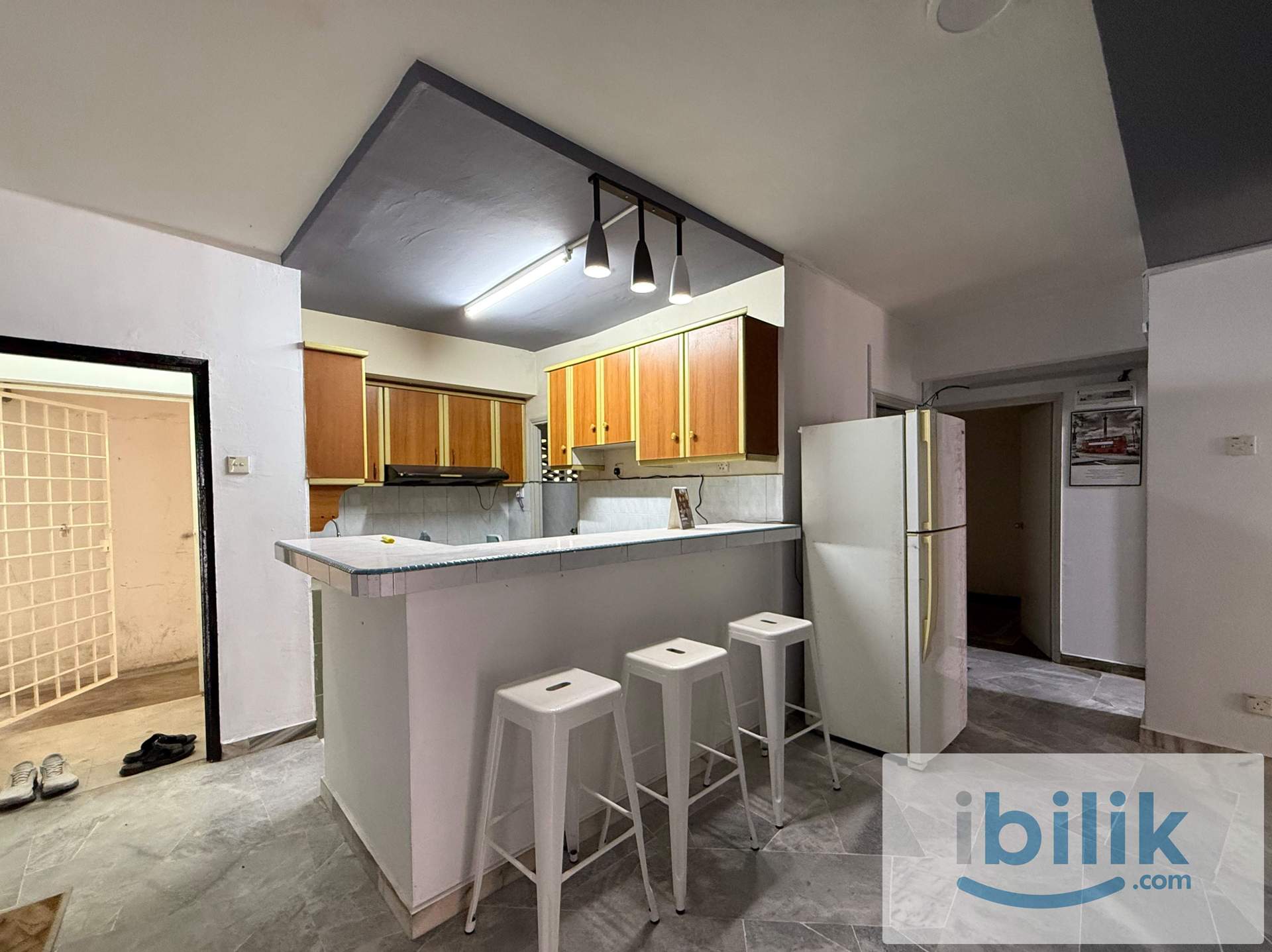 4 Rooms 2 Bath - Image 1