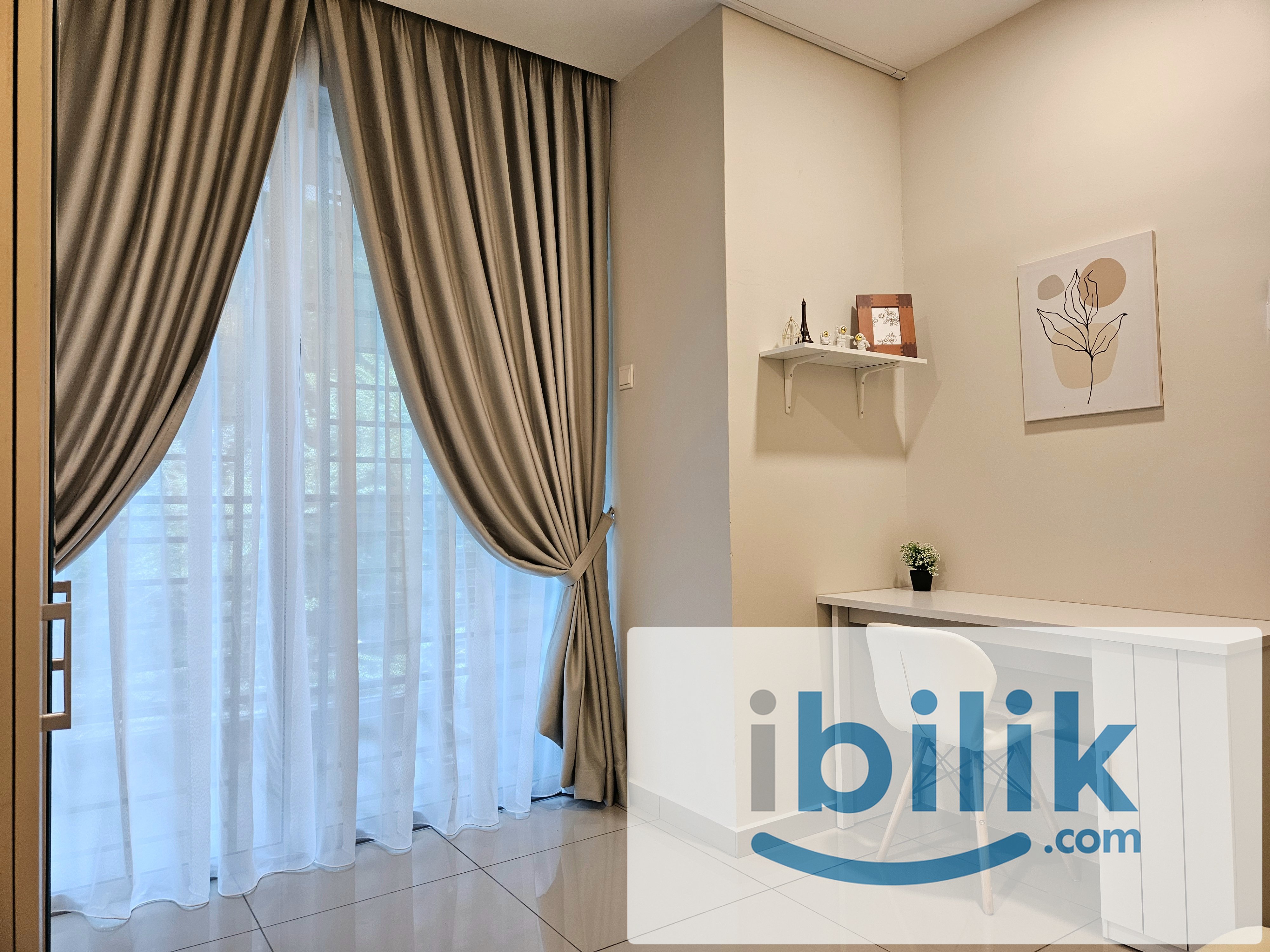 Mahkota Garden Fully Furnished Balcony Room for Rent - Image 3