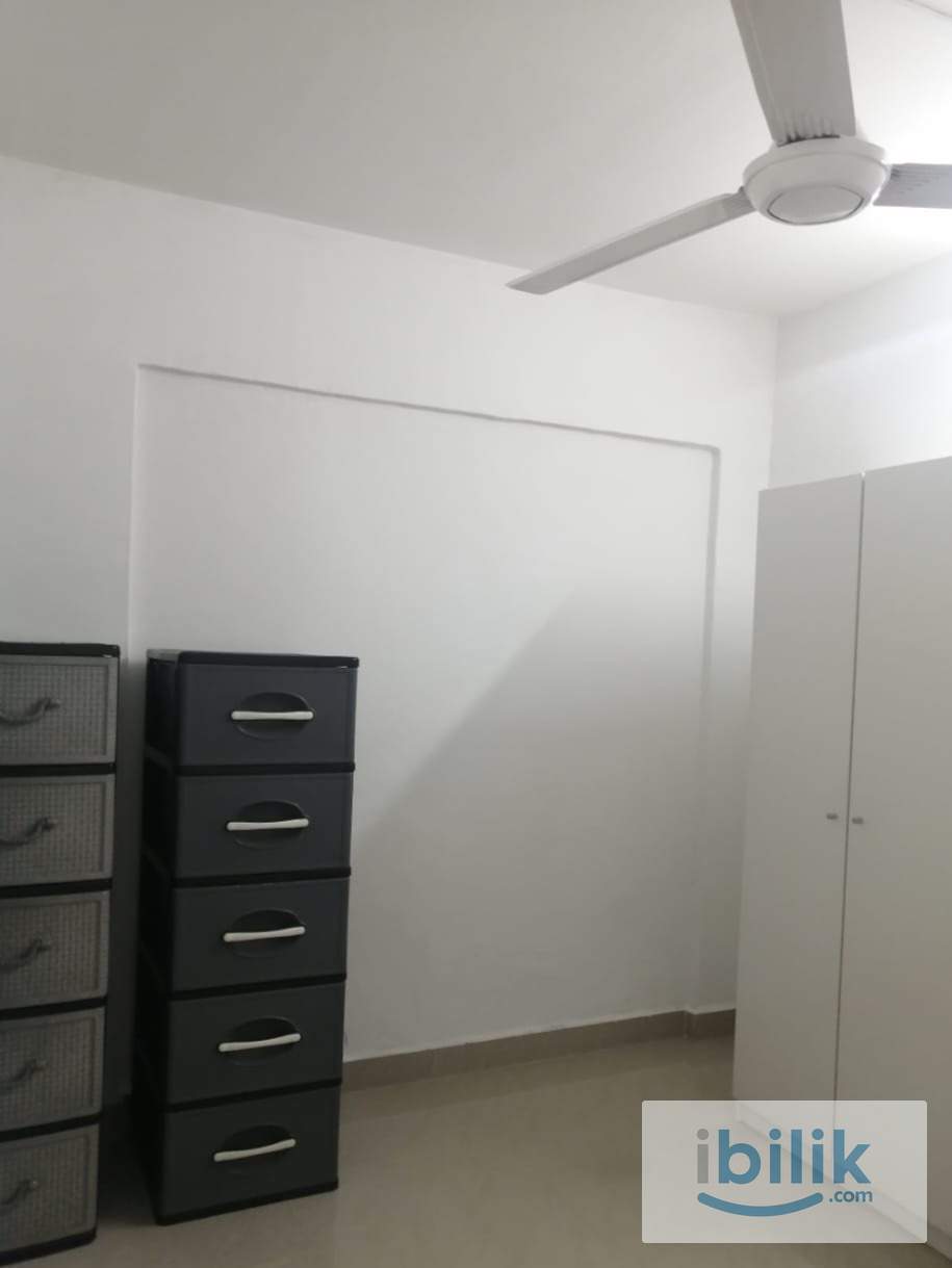 Middle Room at Miharja Condominium, Cheras - Image 2