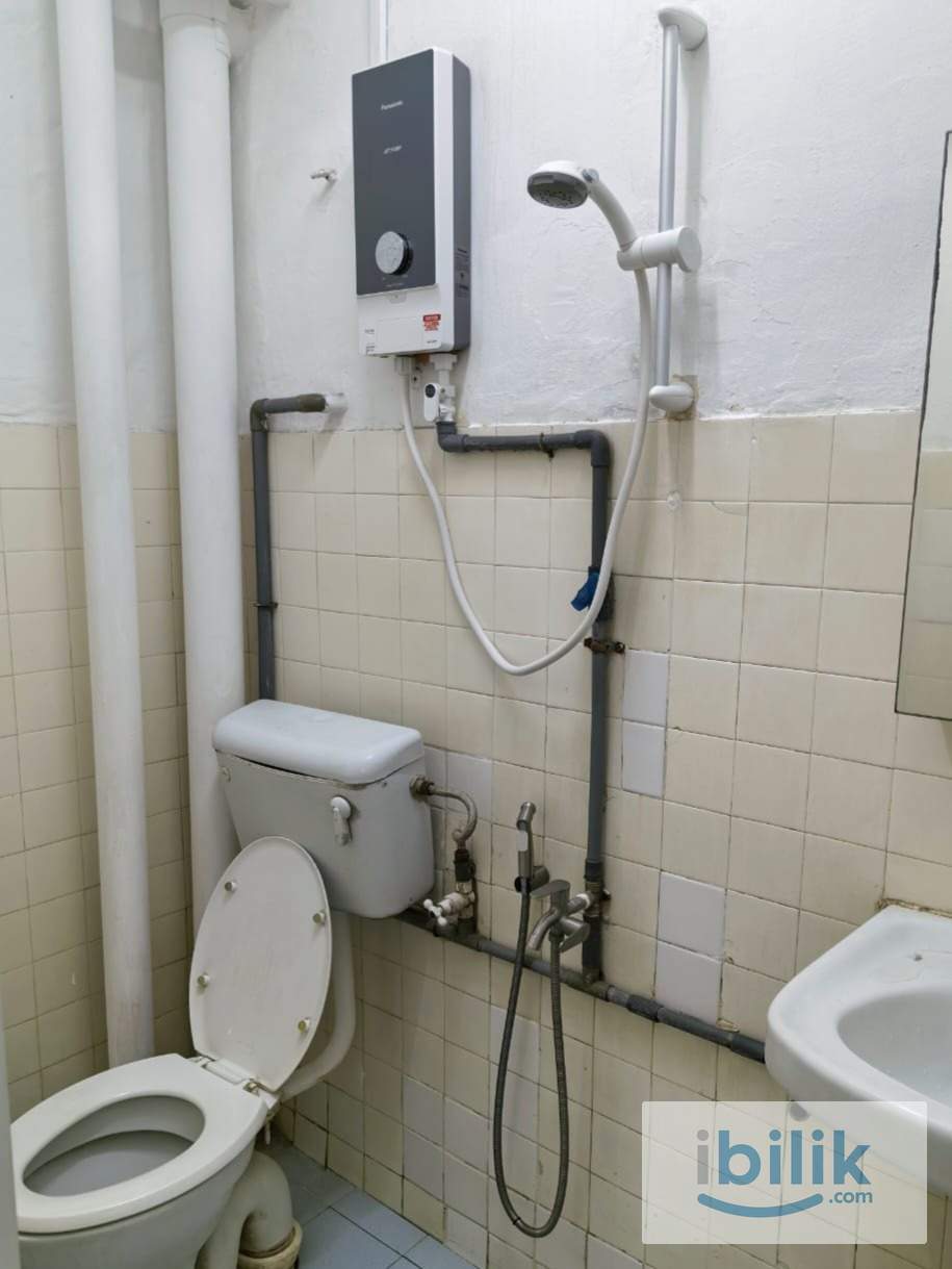 Middle Room at Miharja Condominium, Cheras - Image 6