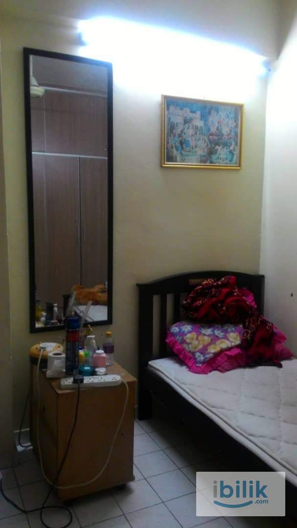 Middle Room to Rent - Image 1