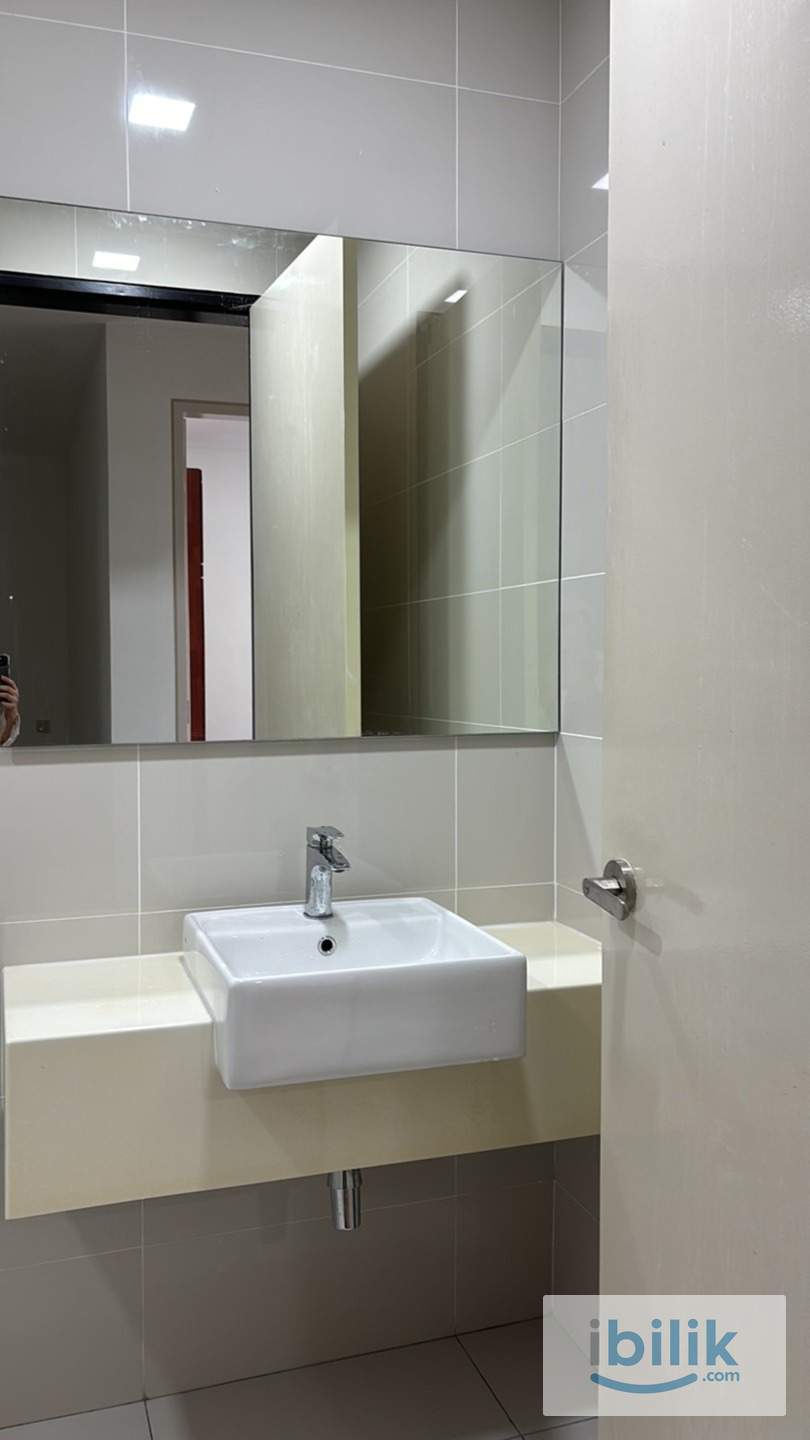 COMMON BEDROOM - Image 1