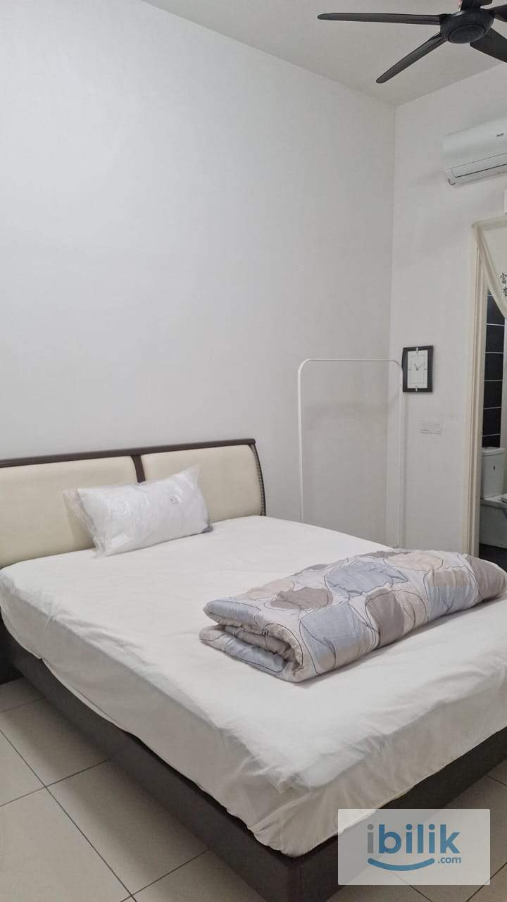 Middle Room (Includes Utilities & Private Bathroom) at Setia Eco Cascadia - Image 1