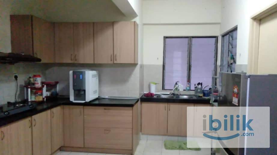 Sentul Jalan Ipoh KL Master room near KLPAC KTM and LRT and Rapid KL / Selangor buses to KL Town Centre - Image 1