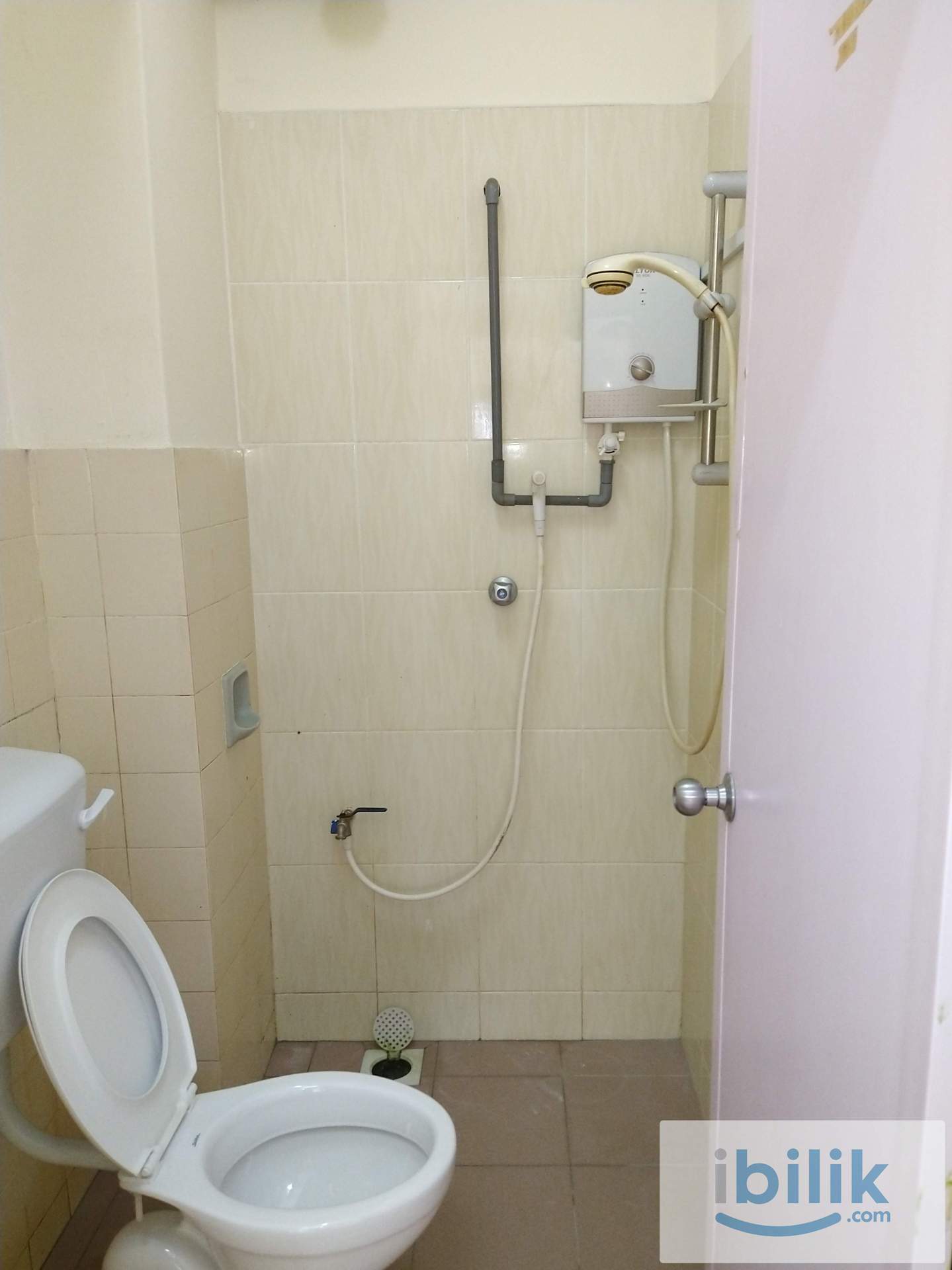 medium room - Image 6