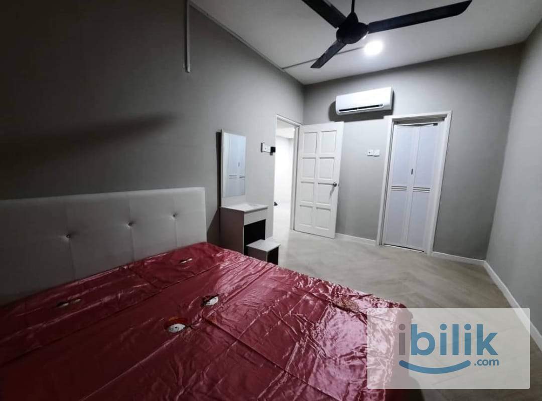 master room Vista Pinggiran Apart - Image 1