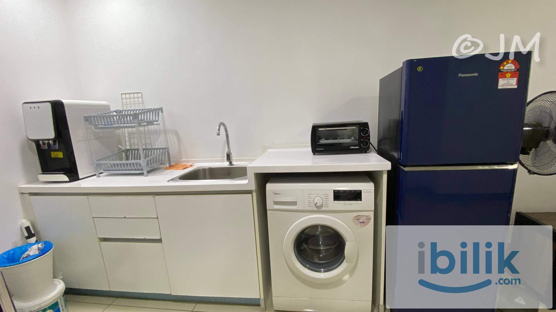 Trefoil Middle Room for Rent - Image 3