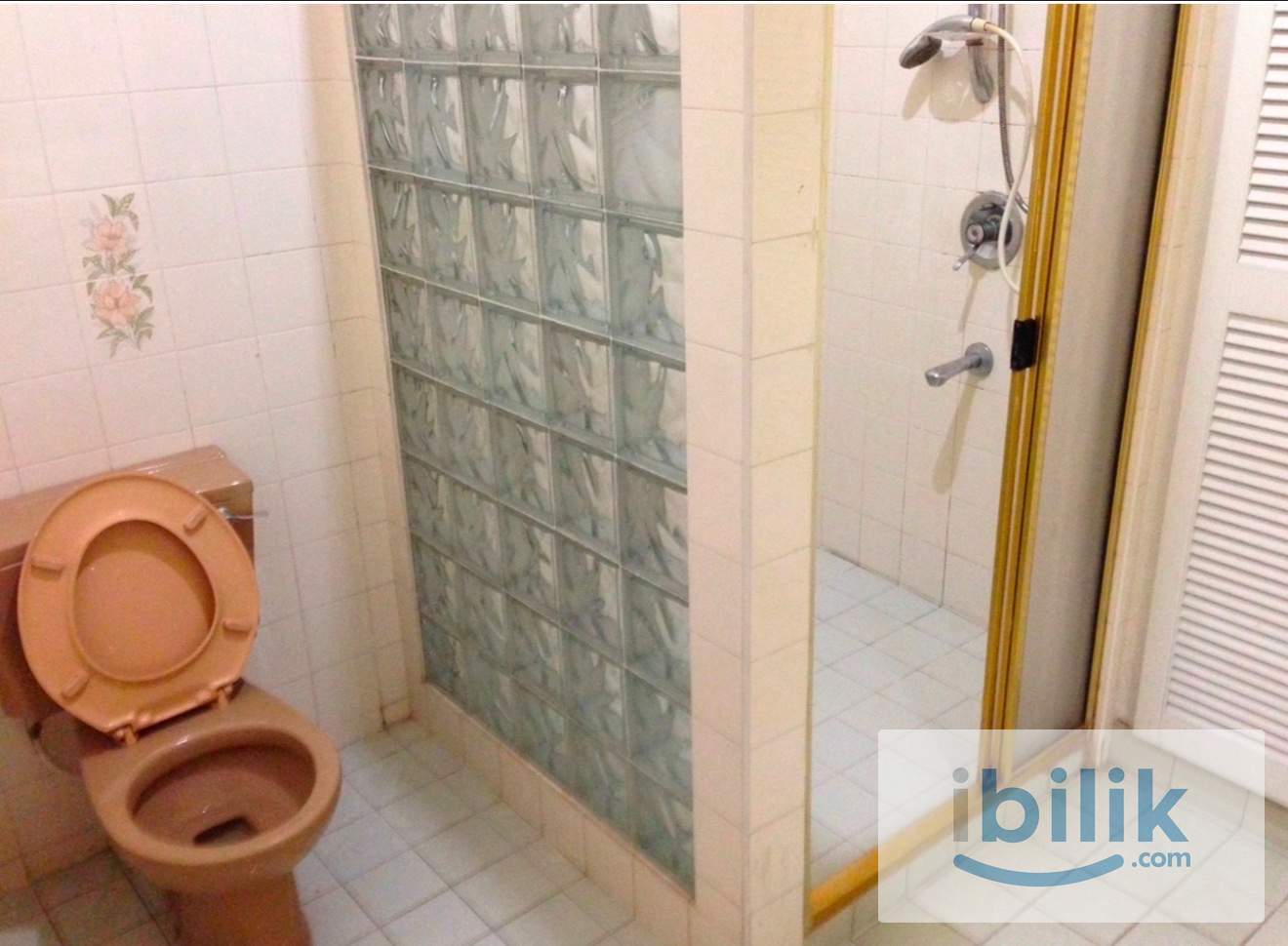 Large (2X) with A/C & Window (WiFi+Free Parking)10 min 2MRT - Image 2
