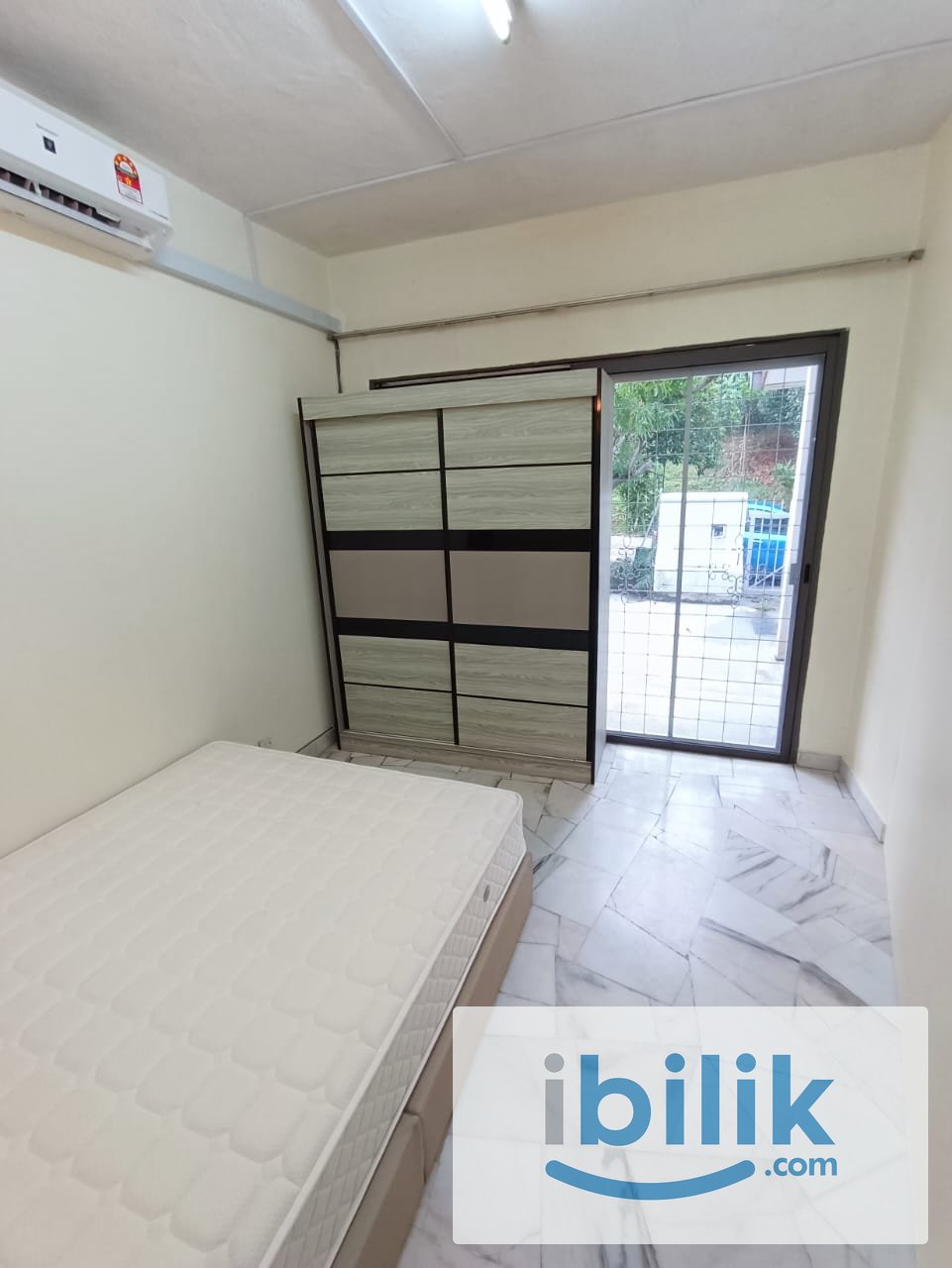Individual Metered Medium Bedroom (Female Only) - Image 3