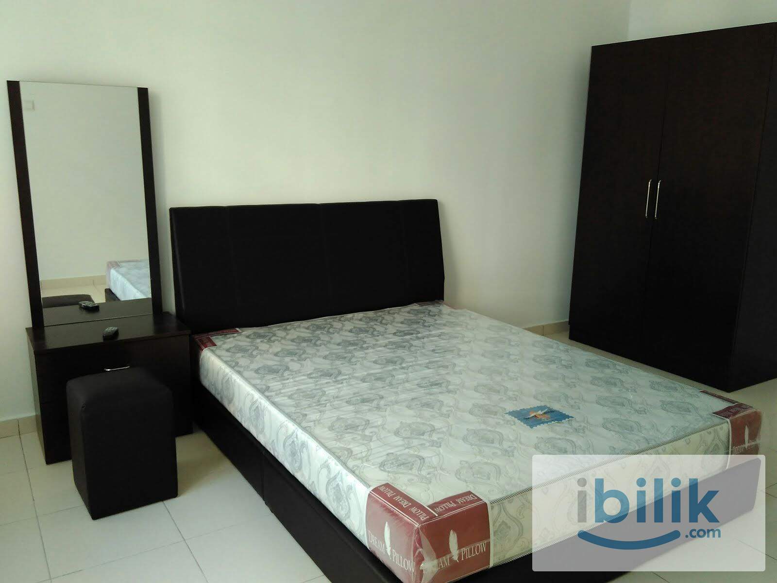 Master room (attached bathroom) Arena Residence for rent (no car park) - Image 1