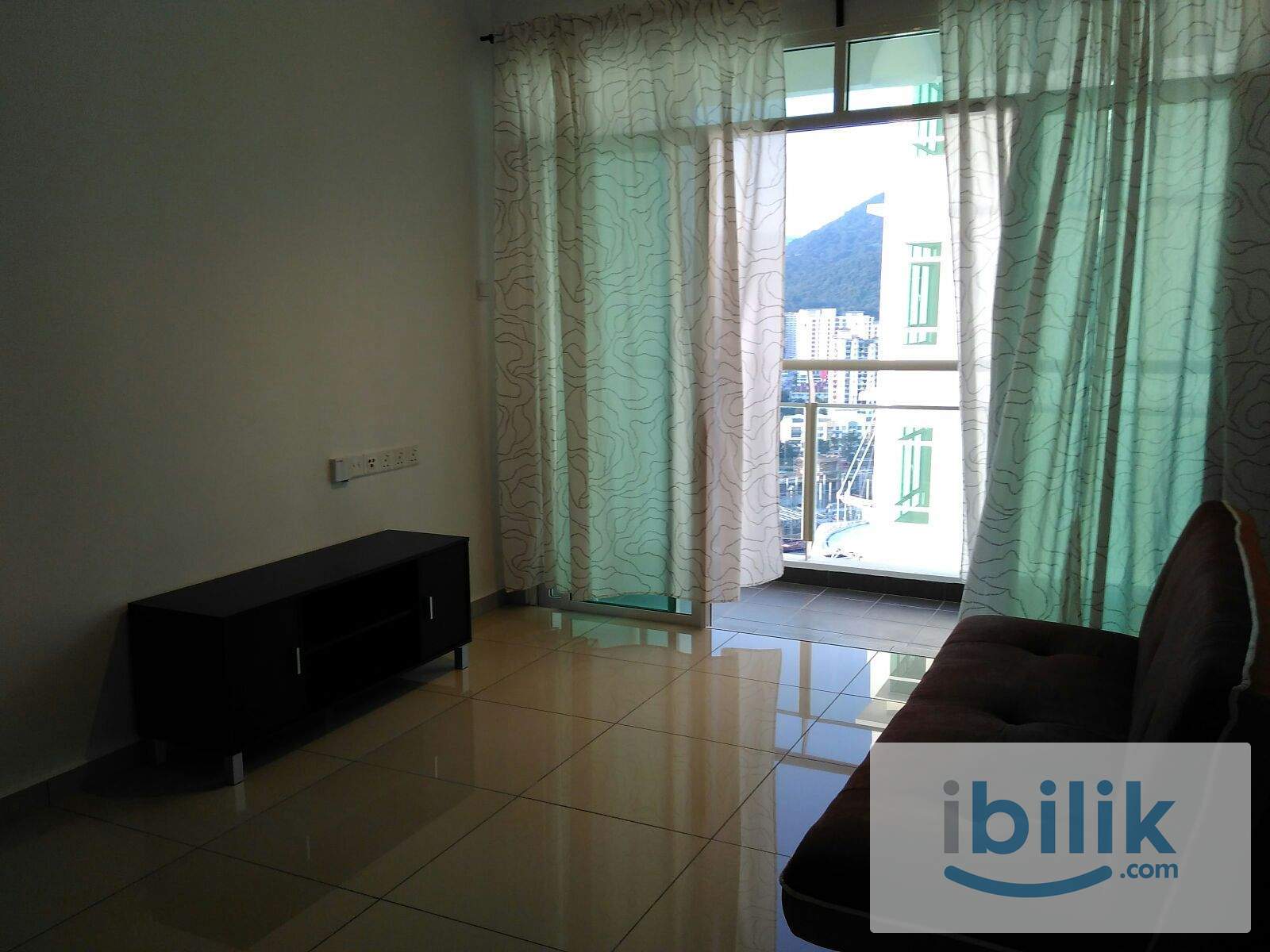 Master room (attached bathroom) Arena Residence for rent (no car park) - Image 3
