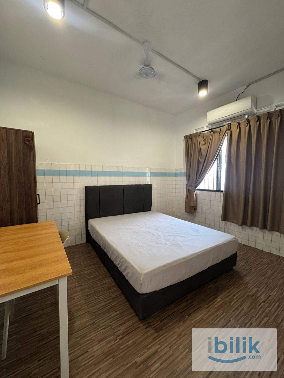 📍CIQ ROOM FOR RENT🔥LOW DEPOSIT Female Unit Middle Room 🔥Walking Distance to CIQ, Johor Bahru - Image 3