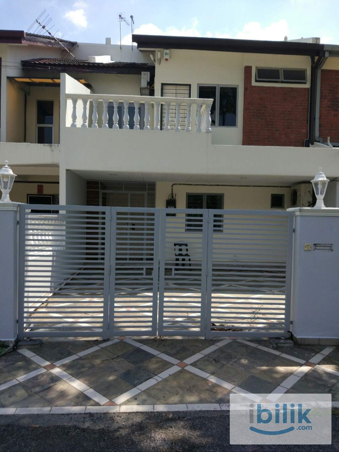 ALL FEMALE UNIT Move in Immediate, 5mins walk to Kelana Jaya LRT, Aircon+Wifi+Furnished Master room - Image 4