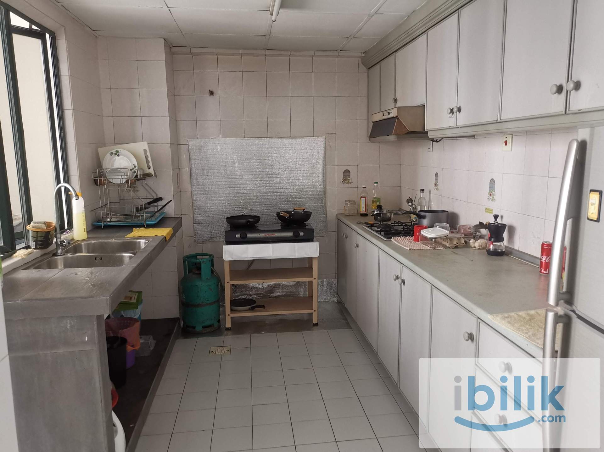 Single Room with Balcony - Image 3