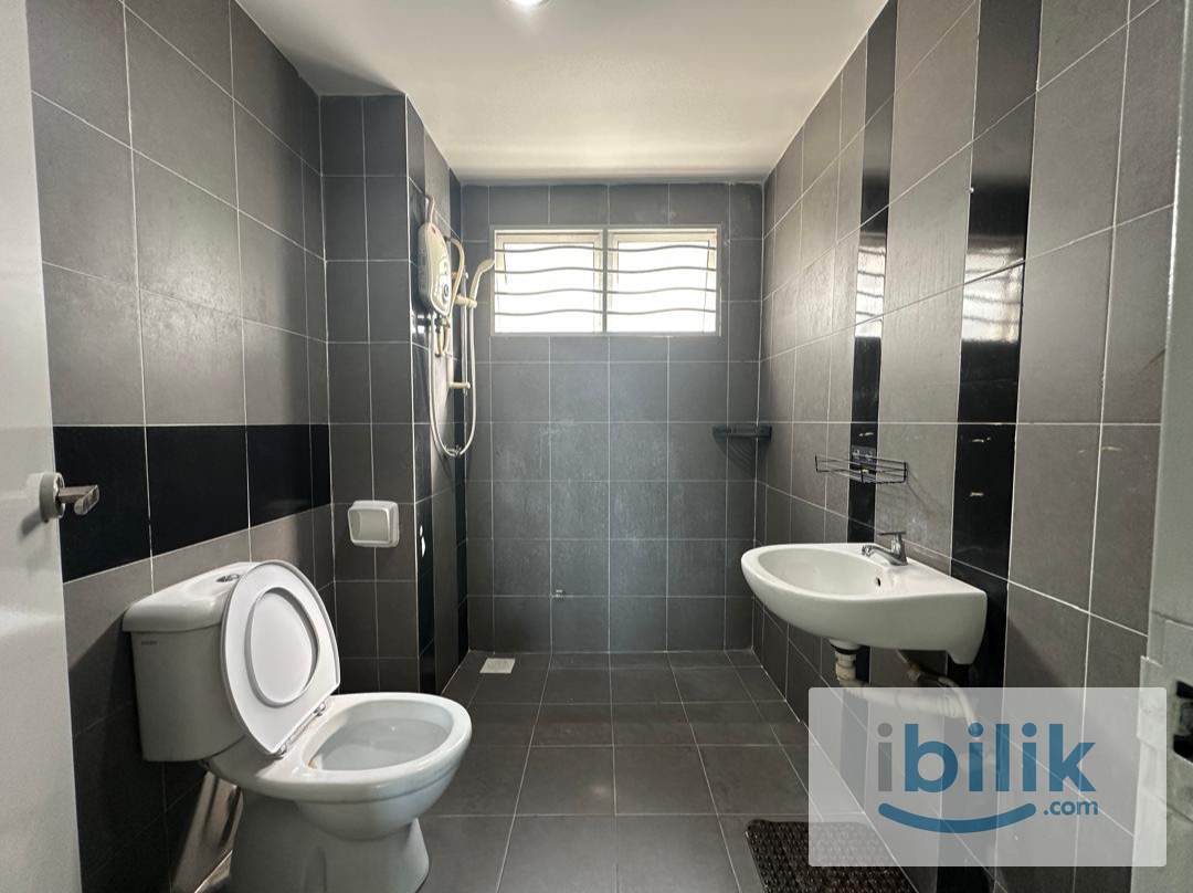 Master Room at Cheras Seri Puteri For Rent 1min Walk To LRT Cheras  - Image 2