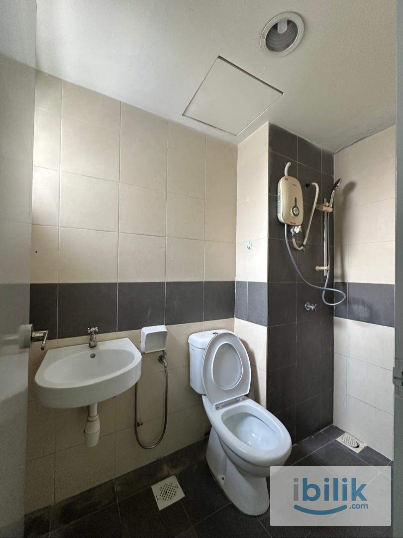 Medium Room For Rent at Cheras Seri Puteri [2 stations to TRX] - Image 3