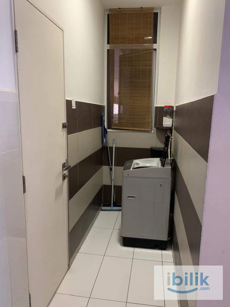 Middle Room at Skypod, Bandar Puchong Jaya - Image 5