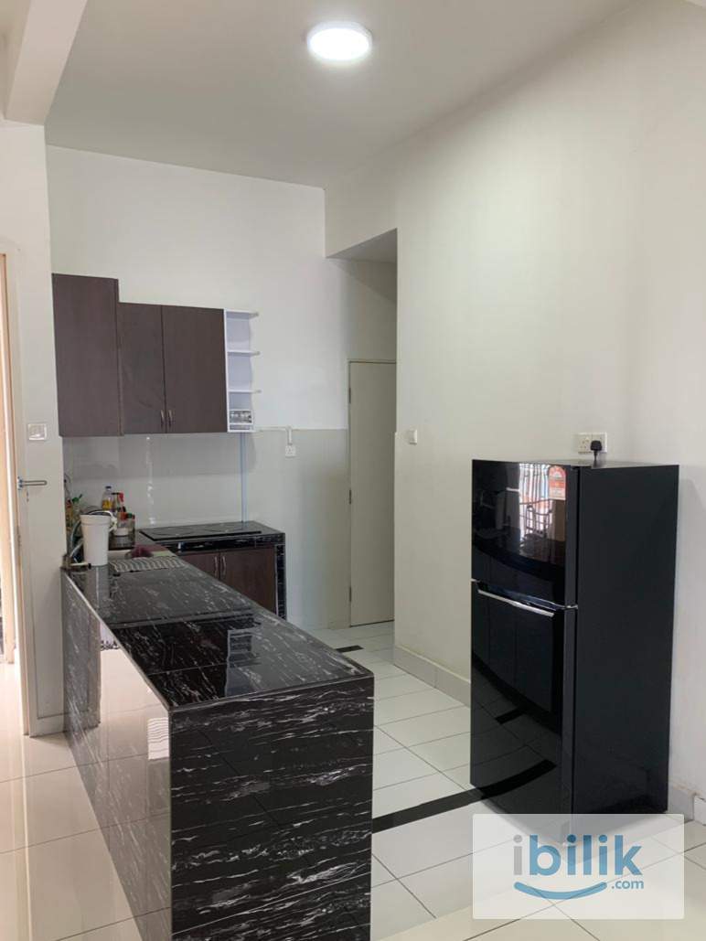Middle Room at Skypod, Bandar Puchong Jaya - Image 8