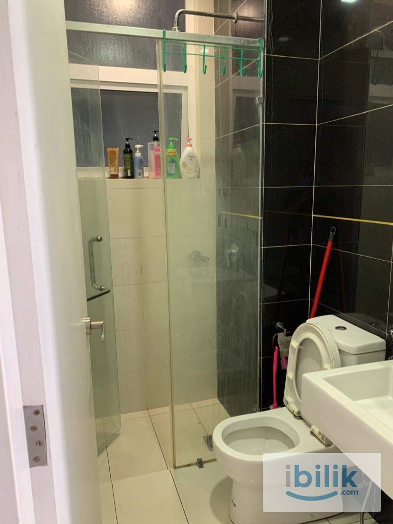 Middle Room to Rent at Skypod Residences Bandar Puchong Jaya - Image 1